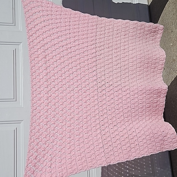 Hand Crafted handmade crochet shell stitch pink blanket gender reveal Vintage - Picture 14 of 17
